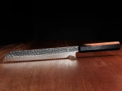 Aka Tori Damaszener-Brotmesser 8" mit Gravur - Tokyo Black