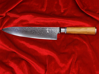 Exclusive Aka Tori Kyoto Olive 8" Chef's Knife – Damascus Steel Business Gift with Custom Engraving Option