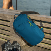 Wasserdichter, diebstahlsicherer Rucksack 12l Pacsafe ECO CX Econyl® - blau.