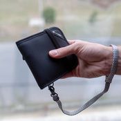 Men's small RFID Pacsafe V100 wallet - black