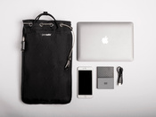 Medium-sized anti-theft travel safe Pacsafe Travelsafe 5l GII - black