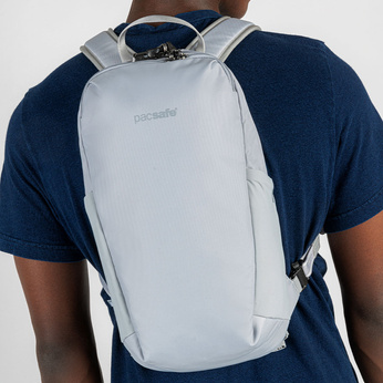Diebstahlsicherer Stadtrucksack Pacsafe Vibe 12 l – grau