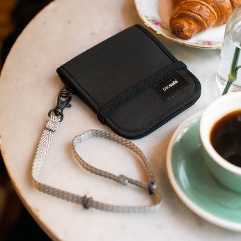 RFID Herren Geldbörse Pacsafe V100 – Schwarz