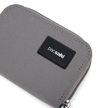 Pacsafe RFIDsafe recycelte Anti-Diebstahl-Geldbörse - marineblau