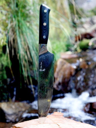 Exclusive Aka Tori Osaka Pro 8" Chef's Knife – Damascus Steel Business Gift with Custom Engraving Option