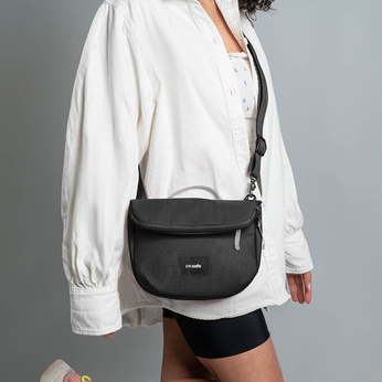 Folding women's anti-theft bag Pacsafe Go - black