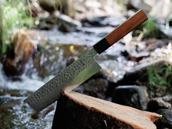 Exklusives Aka Tori Tokyo Hammer 7" Nakiri-Messer aus Damaszener Stahl – Business-Geschenk mit Gravuroption