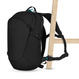 Pacsafe ECO Econyl® Anti-Diebstahl 18l City-Rucksack - schwarz