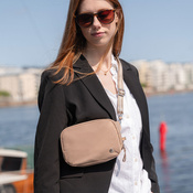 Kleine 2-in-1-Handtasche für Damen mit Diebstahlschutz Pacsafe W – beige