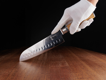 Exclusive Aka Tori Kyoto Olive 7" Santoku Knife – Damascus Steel Business Gift with Custom Engraving Option