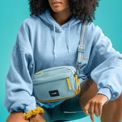 Small urban anti-theft bag Pacsafe Go - mint