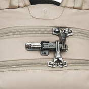 Diebstahlsicherer Stadtrucksack Pacsafe Vibe 12 l – beige