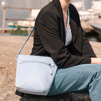 Pacsafe W Damen-Diebstahlschutztasche - hellblau