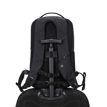 Anti-theft urban backpack Pacsafe Vibe 20L - black