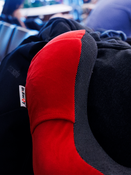 Travel cushion on the neck Dr. Bacty - red. Plus ear plugs and eye band